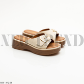 Mules YQ-24 Off White