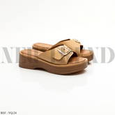 Mules YQ-24 Beige