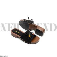 Mules YQ-33 Black